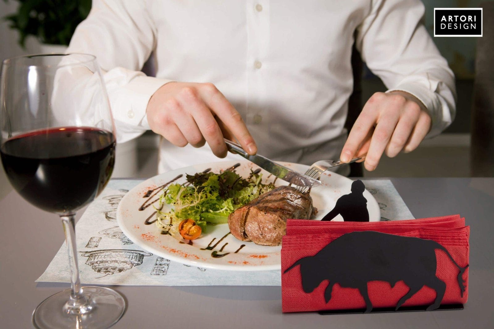 Red Napkin Holder by artoridesign